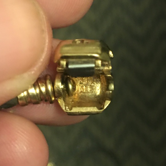 Pandora leather bracelet w/gold clasp - Picture 4 of 6